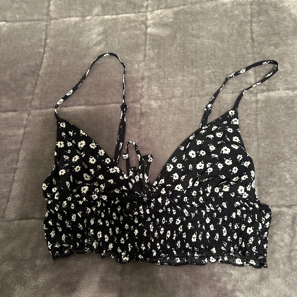garage black and white floral tank w keyhole